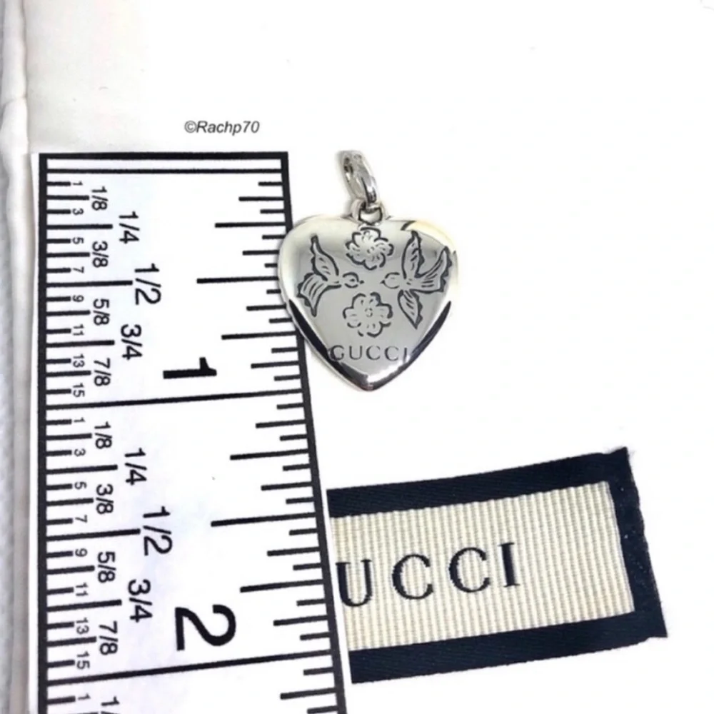 New Gucci Blind For Love Heart Charm + Free Chain - Picture 4 of 9